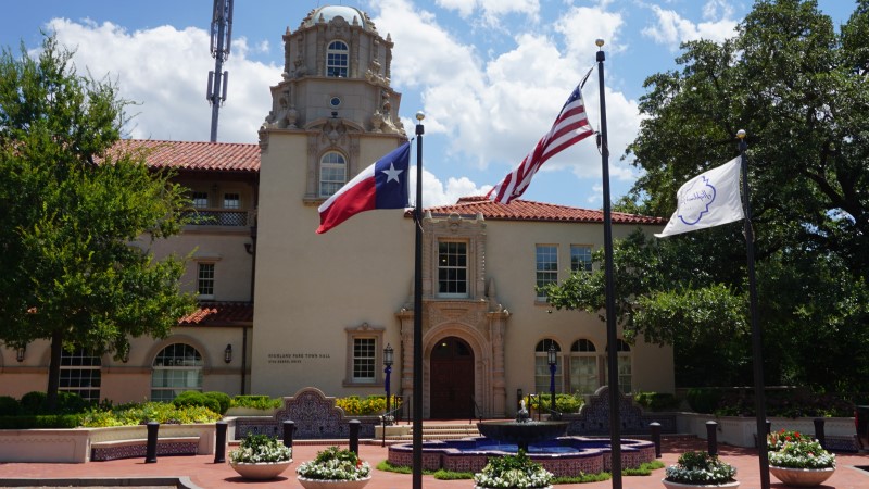 This image provides comprehensive information about bail bond services in Highland Park, TX, specifically offered by Southern Bail Bonds. It details the quick and efficient bail bond process at the Highland Park jail, highlighting the advantages of securing a bail bond at a smaller facility compared to larger ones like the Dallas County jail (Lew Sterrett Detention Center). The image explains the steps involved in the bail bond process, from arrest and booking to getting out of jail and attending court hearings. It emphasizes the importance of acting quickly to ensure a swift release from jail and describes the various benefits of using a bail bondsman, such as affordability, speed, and peace of mind. Additionally, the image provides practical information about the Highland Park jail location, contact details, and nearby roads. It also covers inmate services, phone call allowances, and visitation rules. Southern Bail Bonds offers versatile payment options and financing solutions without credit checks, making the bail process accessible and stress-free. Testimonials from satisfied clients further illustrate the company's commitment to providing professional, reliable, and compassionate service. The image concludes with a call to action, encouraging readers to contact Southern Bail Bonds for immediate assistance and support, available 24/7.